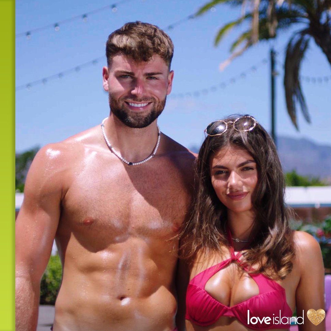 _beecasmithx's tweet photo. RT LoveIsland "It's #LoveIsland final day!

One of our gorgeous couples will leave the villa as winners tonight, but who will it be? 👑💗 Find out tonight, 9pm on ITV2 and ITVX https://t.co/d9iw6q6xKB"