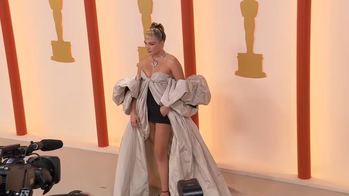 FilmUpdates's tweet image. Florence Pugh at the 2023 #Oscars
