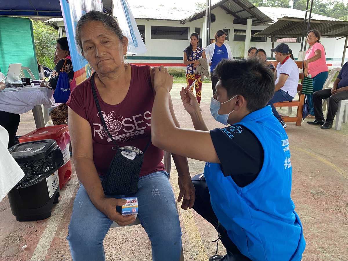 Salud_Napo's tweet photo. #Archidona | Más de 75 personas se atendieron en la Feria Integral de @Salud_Ec en Mondayacu.👩🏻‍⚕️👨🏻‍⚕️

Vecinos de la comunidad #Mondayacu en la parroquia #Cotundo recibieron atención en los servicios de odontólogía, medicina familiar, obstetricia, vacunación, farmacia y nutrición. https://t.co/d42q0PuUpC