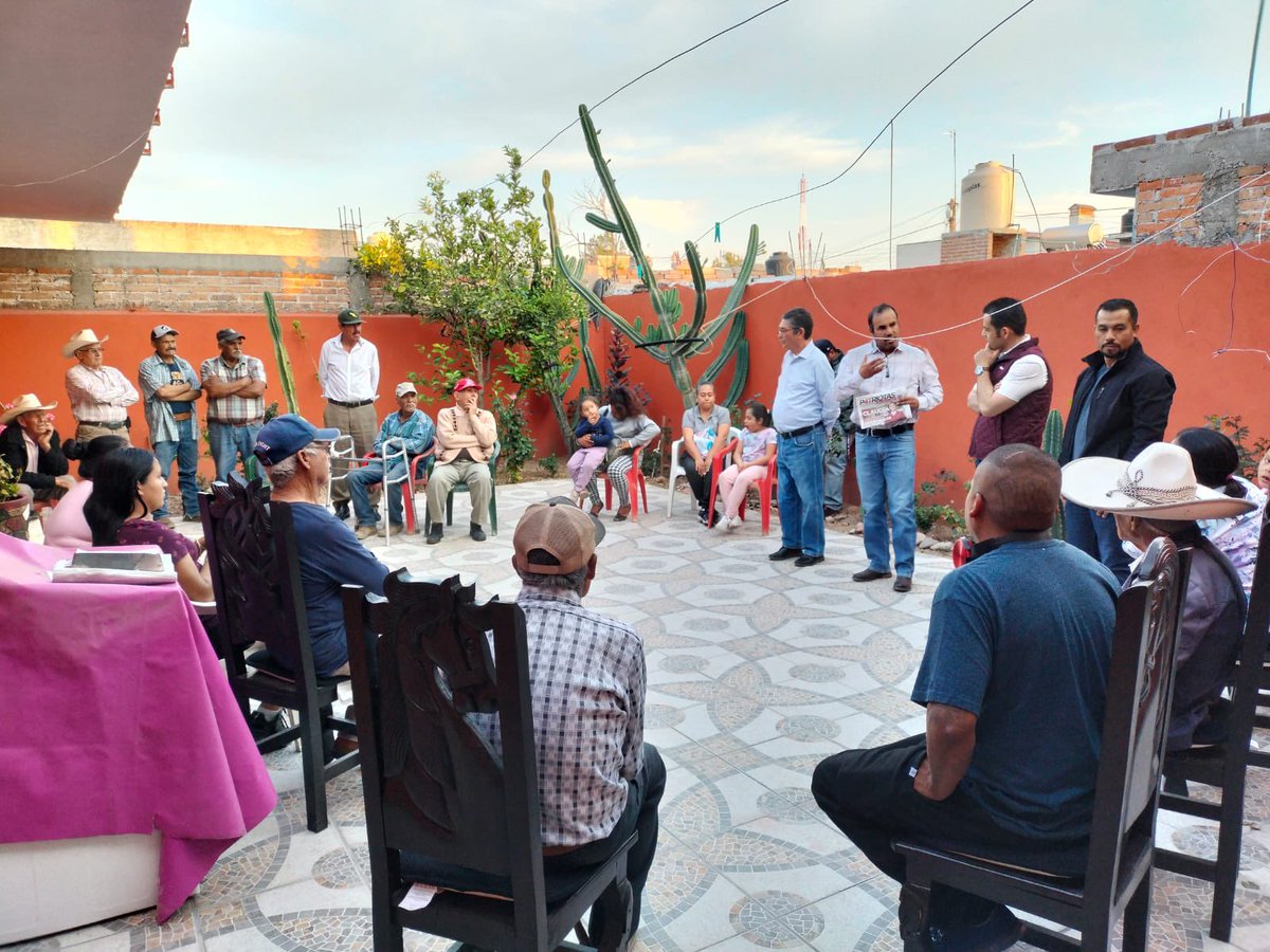 SheinialsZaca's tweet photo. Municipio por municipio se está organizando a la ciudadanía para juntos defender la transformación de la vida pública de nuestro país iniciada por nuestro presidente Andrés Manuel López Obrador

¡Que siga la transformación! https://t.co/5ZhIxIdgPg