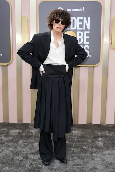 MIUCClAMUSE's tweet photo. i can always appreciate some excellent menswear looks on red carpets, and i gotta say reece feldman brings it every single time!! https://t.co/9YEe95lr6G