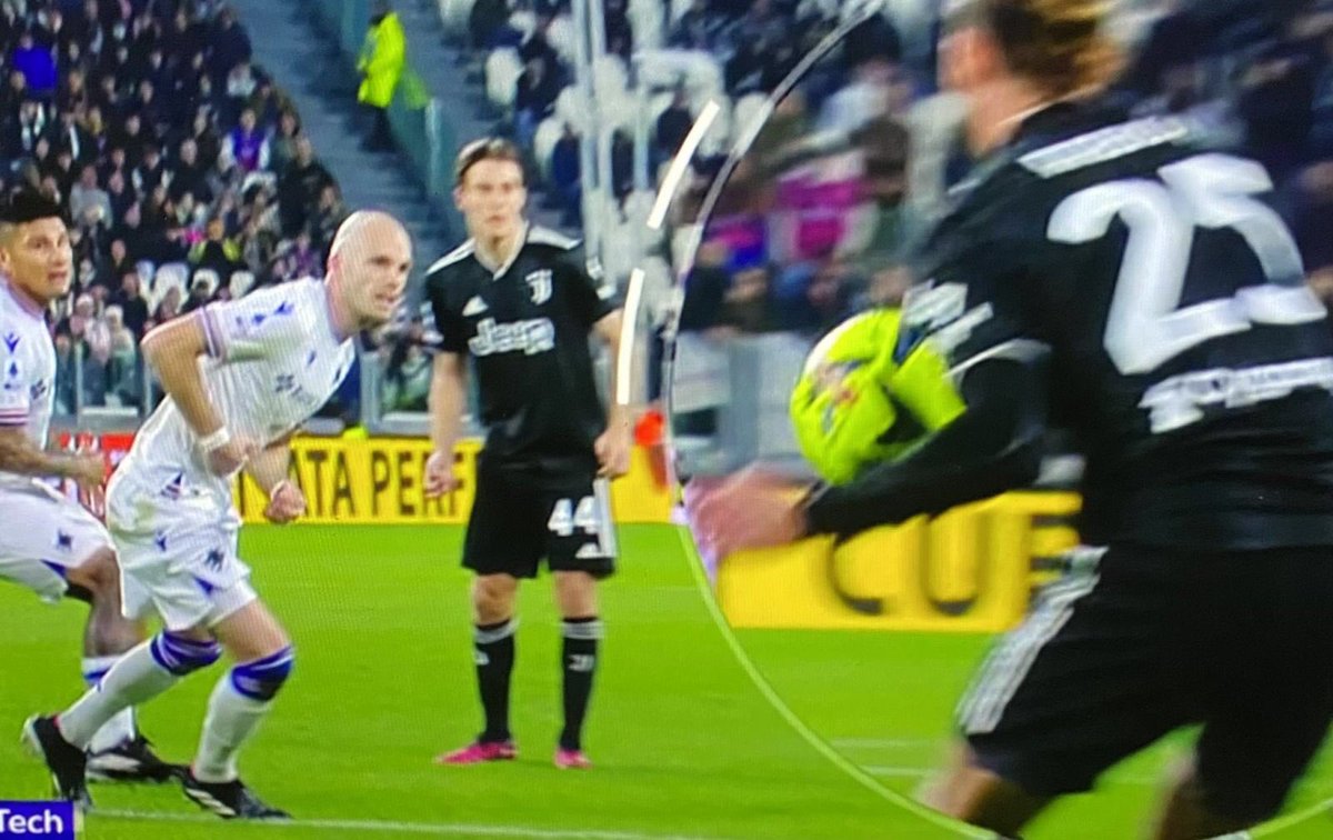 ZZiliani's tweet photo. RIVIVIAMOLI INSIEME
#Bernardeschi a Cagliari
#DeLigt col Torino
#Danilo a Verona
#Rabiot con la Samp
Nessuno fischiato
Buon lunedì https://t.co/RcRz6VwnUH