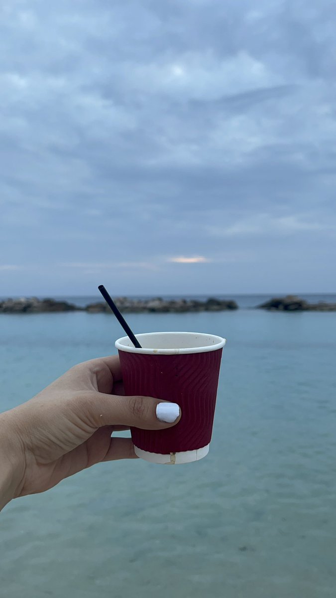 notaculichi's tweet photo. Un cafecito en el Caribe https://t.co/vzbbLNwbe0