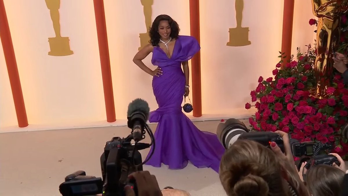 Film Updates on Twitter "Angela Bassett at the 2023 Oscars"