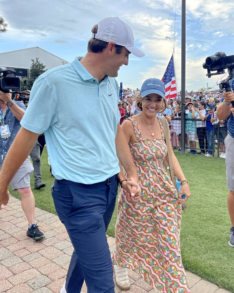 GOLF_com's tweet photo. The Schefflers ❤️ https://t.co/NhSO83CtRE