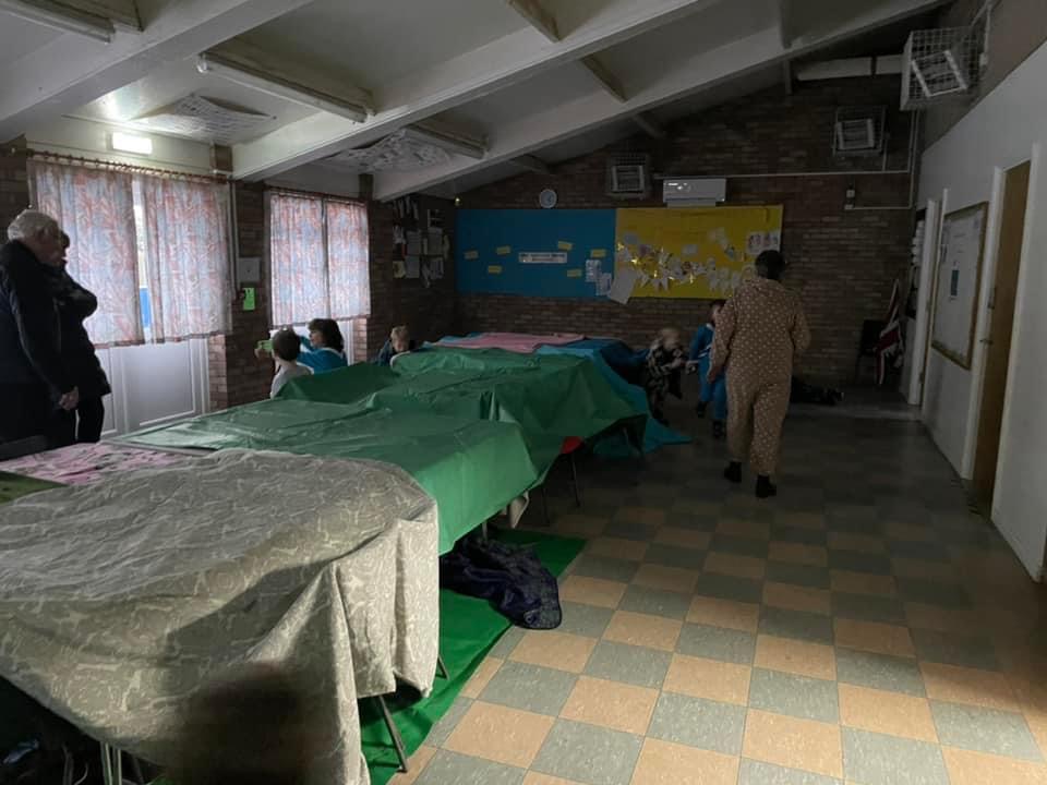 11thRedditch's tweet photo. When the weather outside is dreadful, our Rowan Beavers build a den and have a pyjama party. Genius!
@ScoutsHW @redditchscouts #PyjamasParty #denbuilding https://t.co/DKAqF0BSiP