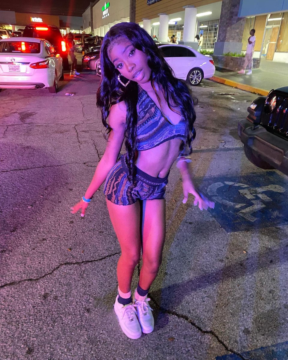 Dezhadezhaee's tweet photo. #freaknik23 ⭐️ https://t.co/Kv0jjdtskf