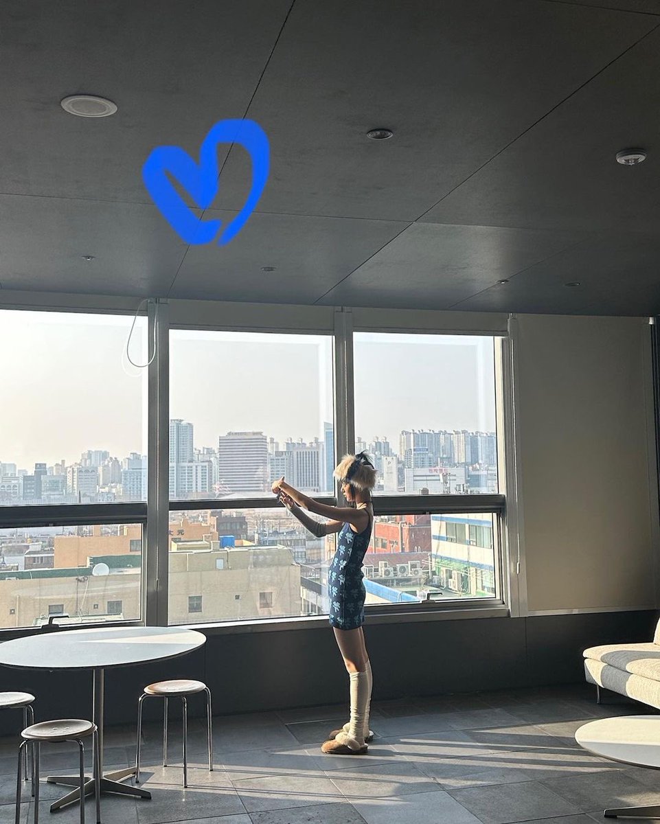 Yurrjin's tweet photo. Chasing your dreams, embracing your passions, and never giving up on what sets your heart ablaze. 💗 https://t.co/rqEkSMGcuI
