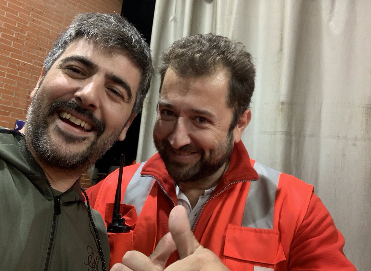 Mi hermanito pequeño <a href="/molondroxxi/">ALEJANDRO</a> y mi querido David de <a href="/estopaoficial/">Estopa</a>. Yo creo que no he visto más peligro junto.