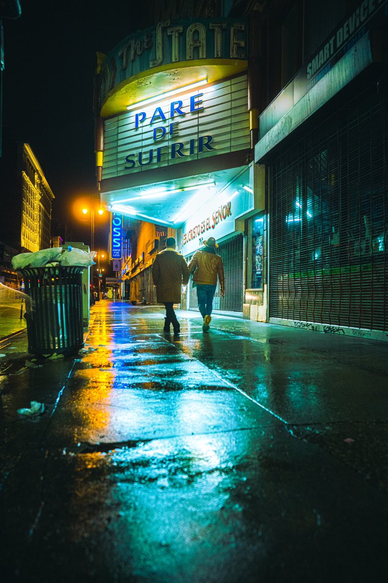 MTMarlett's tweet photo. @TheSneakyLens #RainyLA https://t.co/DfOTlYGXoI