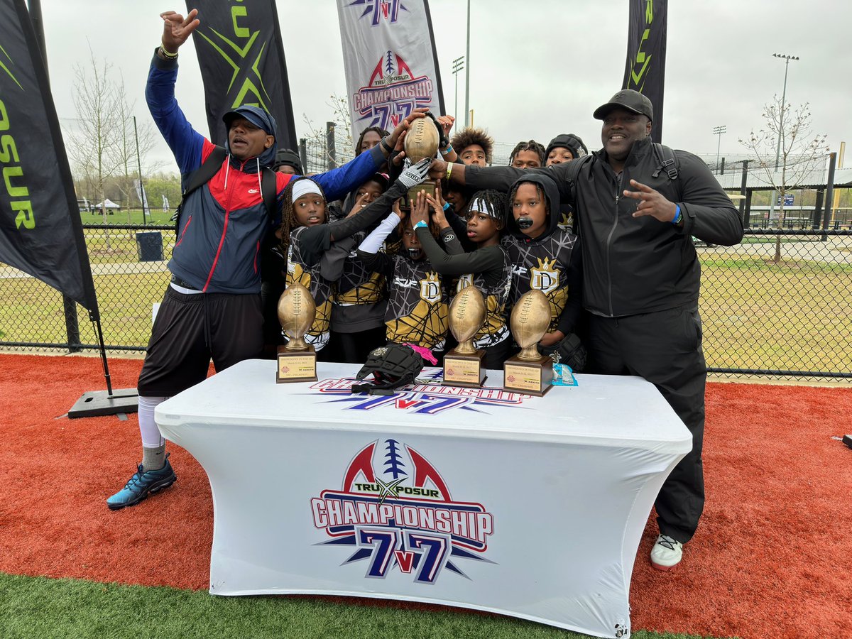 Devoted Dreamers tweet media