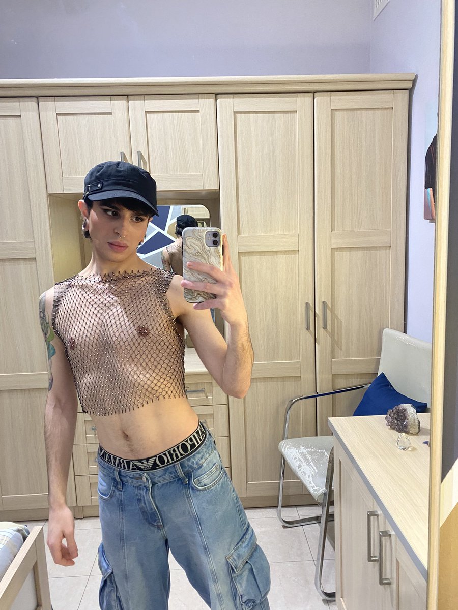 AdamBug3ja's tweet image. 