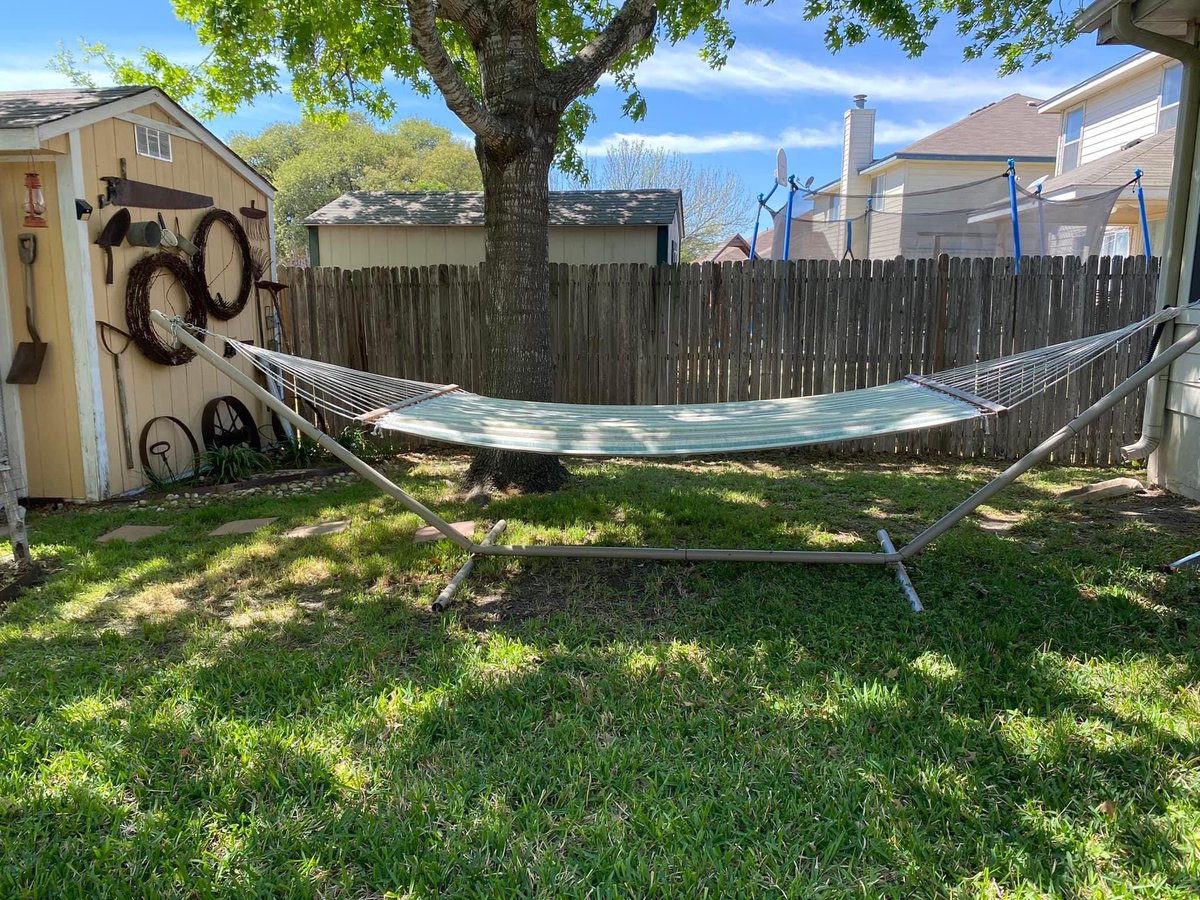 greg_wukasch's tweet photo. Enjoying a beautiful 84 degree Spring-like day in the backyard with some liquid refreshment in hand. #SpringIsClose https://t.co/YmkXvqllKG