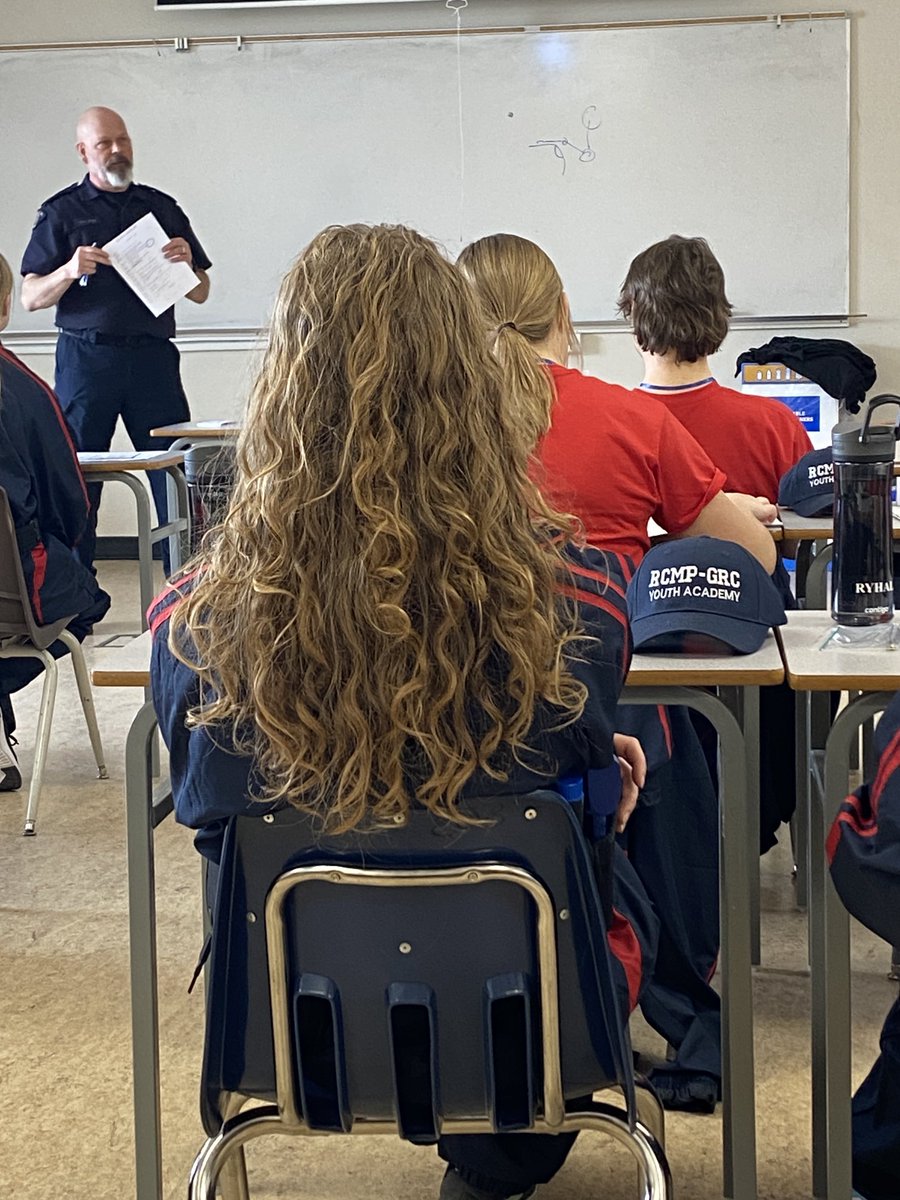 SD27_CP's tweet photo. RCMP Youth Academy training has begun #RCMPYouthAcademy #CareerEducation @sd27⁦@SD27_CC⁩ https://t.co/8aZp3YjovQ