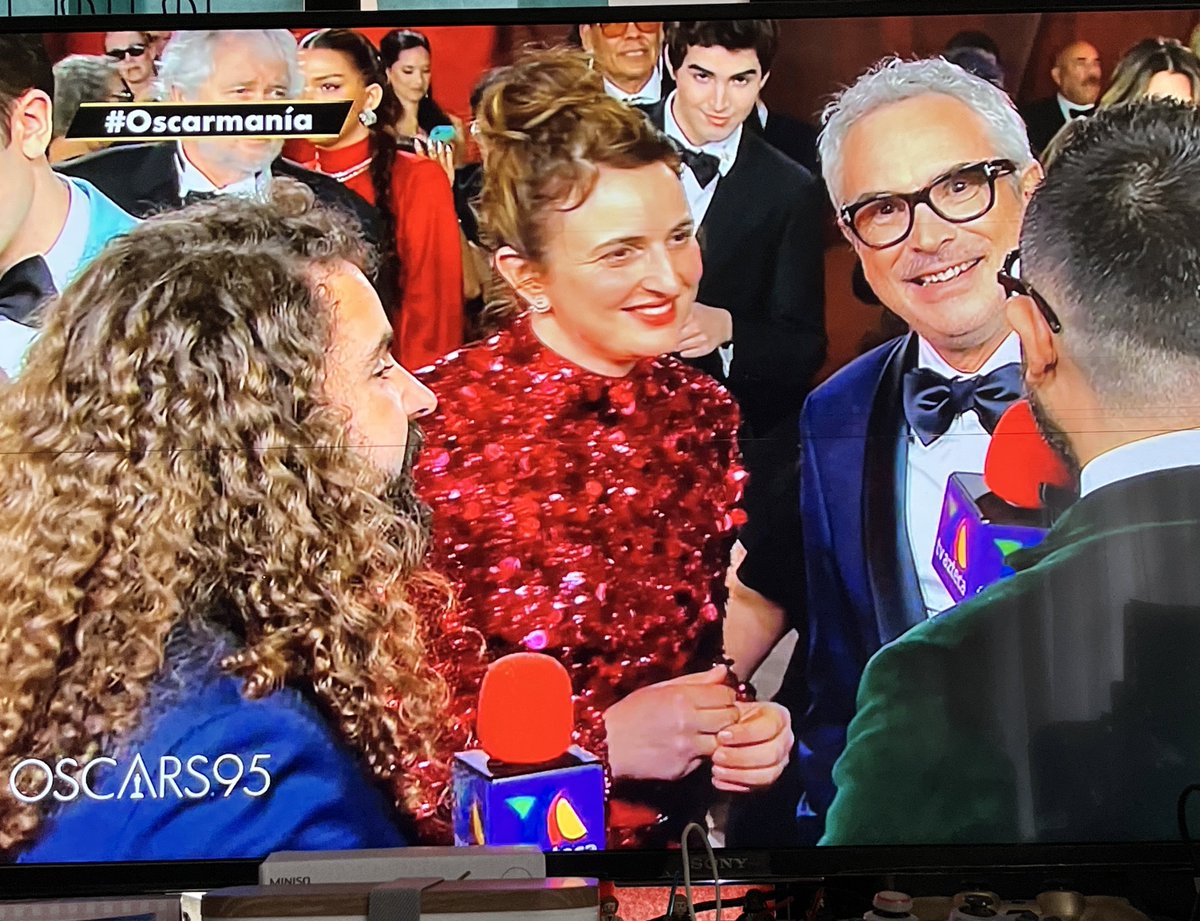 karla_reytri's tweet photo. #Oscarmanía siento que ese wey se va a poner a llorar en cualquier momento, se ve tan feliz Javier Ibarreche 🥹 https://t.co/8Y3pRBXMyy