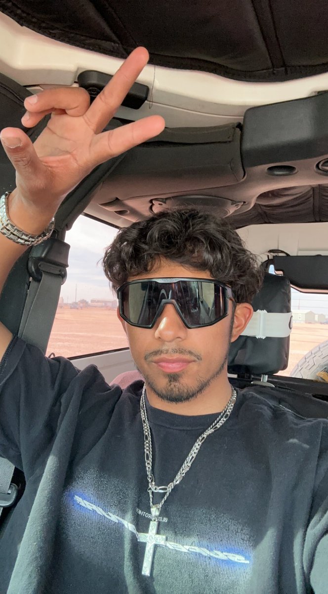 GioRui13's tweet photo. 😎✌🏽 https://t.co/rSHB5OVIBH