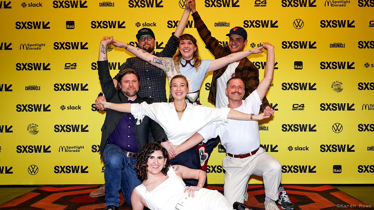 This cast has our hearts! #GreatPhotoLovelyLife premiere #SXSW with Amanda Mustard (<a href="/mustardphoto/">Amanda Mustard</a>) and <a href="/RachelBethA/">Rachel Beth Anderson</a>.