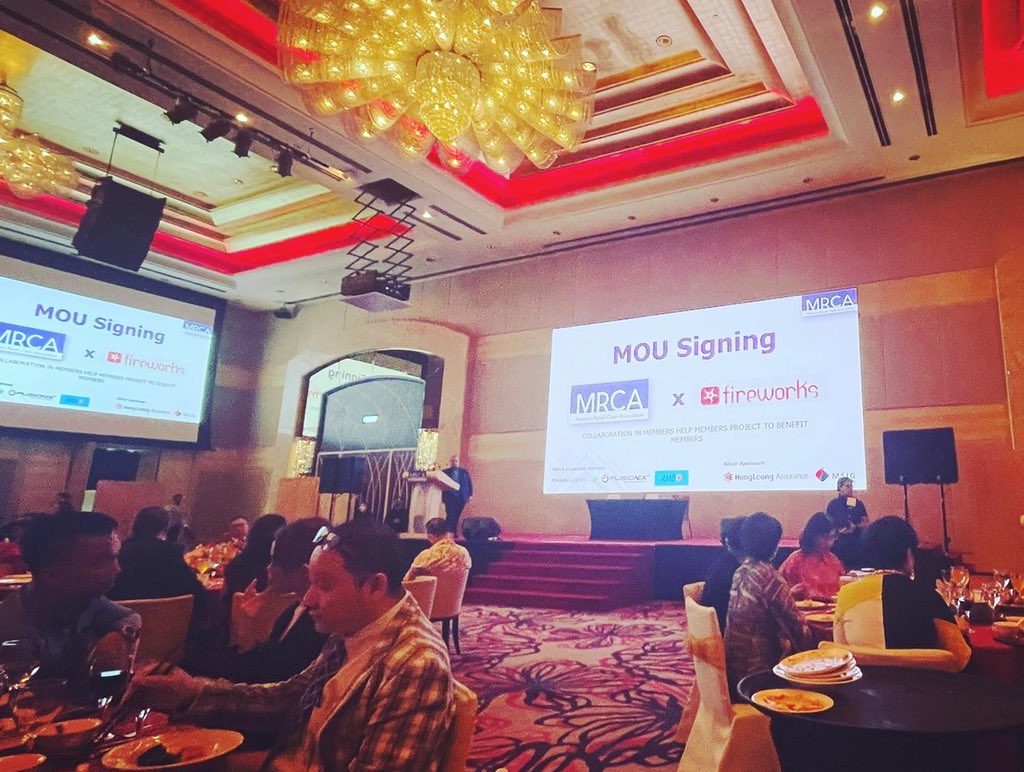 yanzerlee's tweet photo. MOU between Malaysia Retail Chain Association and Fireworks as the official tech partner providing Retail & Association Tech. MRCA currently consists of 500 brands, amounting to around 25,000++ retail outlets.
#retailtech #retailtechnology #associationtech #retail #digitisation https://t.co/JRxXz7GdBc