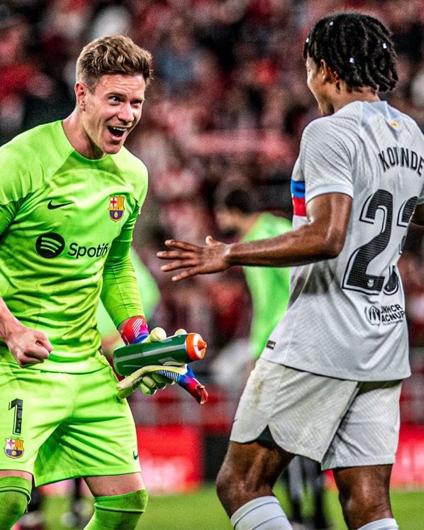 wled0_'s tweet image. 💙💙❤️❤️

#totsUnitsFemForça