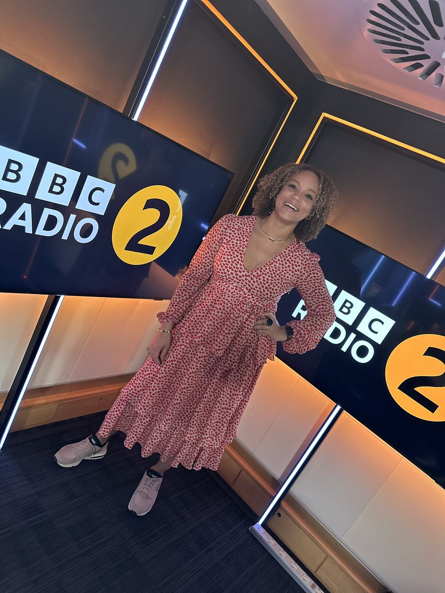 Angela Griffin tweet media