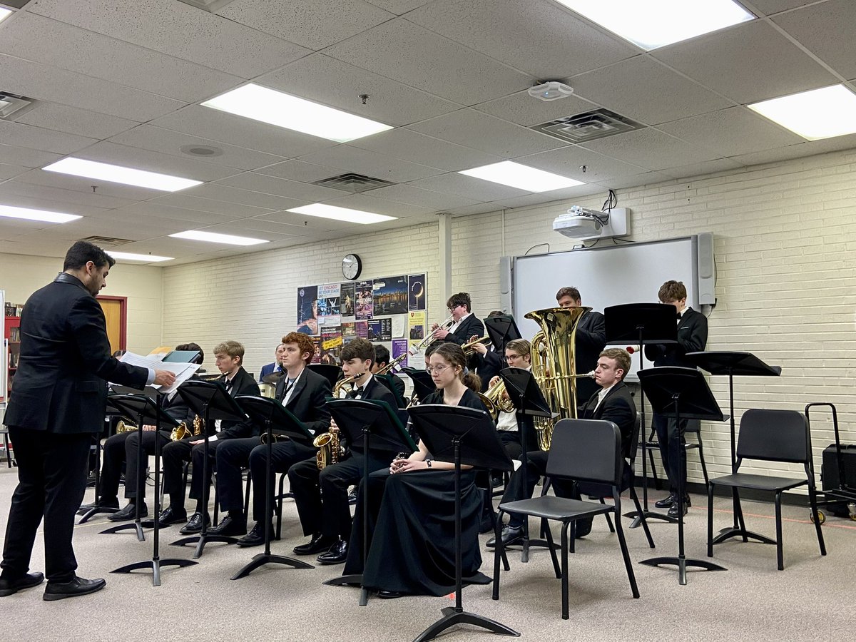 Notre Dame/Resurrection Bands tweet media