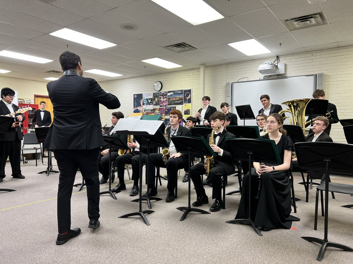 Notre Dame/Resurrection Bands tweet media