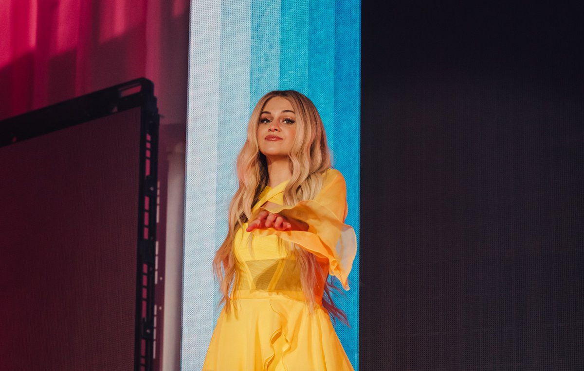 ArmoryMn's tweet photo. I'm gonna jump right in
Baby, with my heart first 💛 
@KelseaBallerini - Mar 10th 

#soldout https://t.co/NOTyoPFHTe
