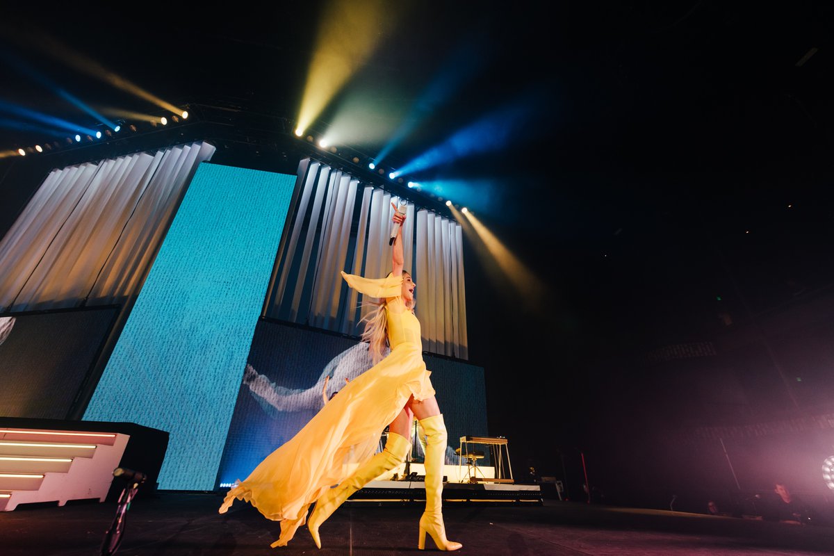 ArmoryMn's tweet photo. I'm gonna jump right in
Baby, with my heart first 💛 
@KelseaBallerini - Mar 10th 

#soldout https://t.co/NOTyoPFHTe