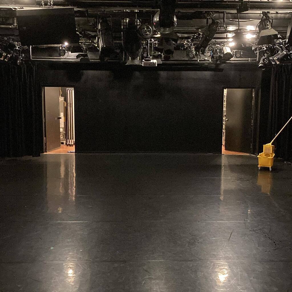 LizMStewart's tweet photo. https://t.co/9IRcZaHN3V And we're struck! It was such a joy working on The Chickens Have Come Home to Roost. Photos soon! https://t.co/cZ0oxxDI5B