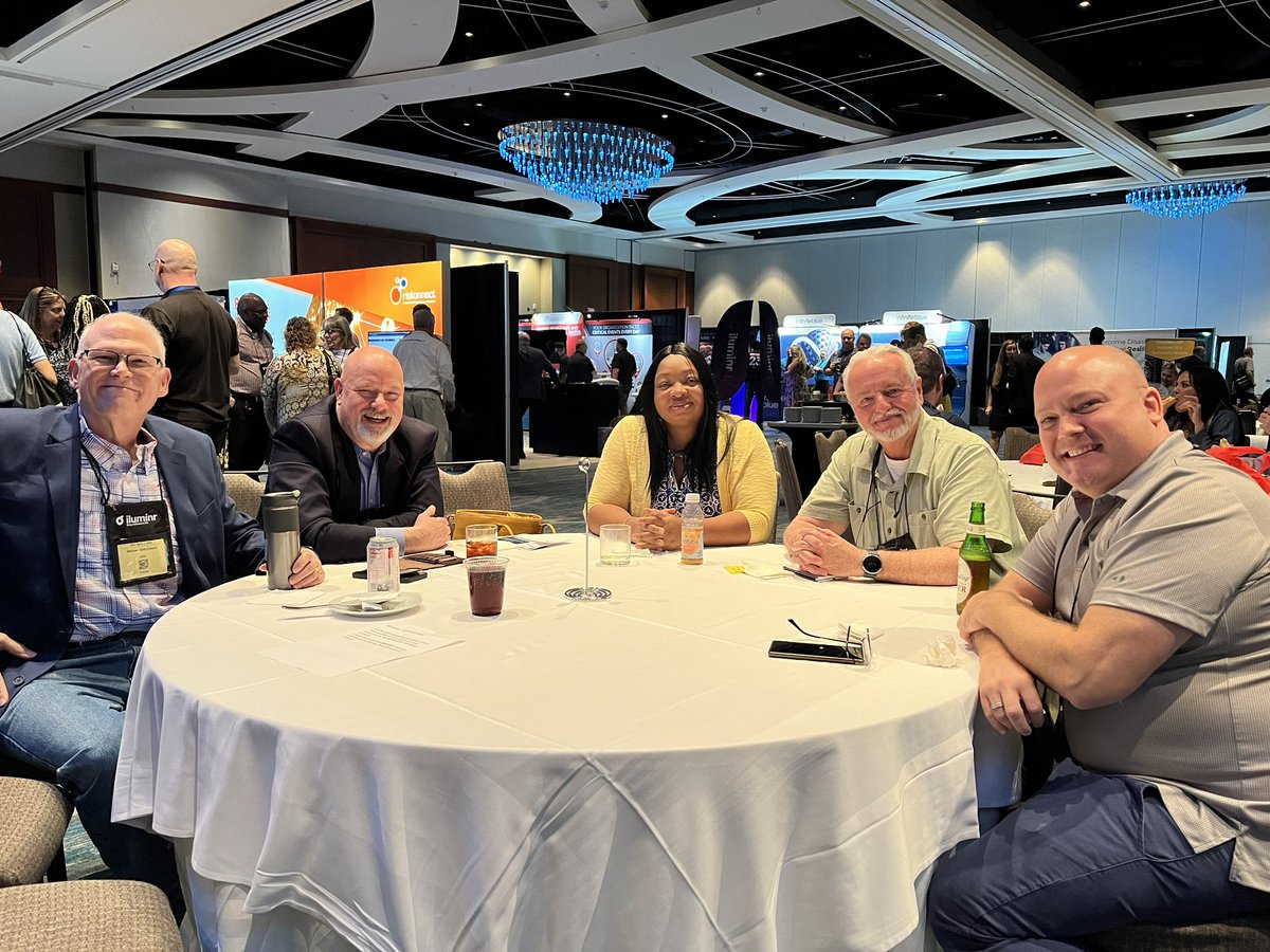 KareenKircher's tweet photo. Great minds, great workshops #DRJspring #DRJspring2023 #resilience #CyberSecurity #bcdr https://t.co/n8r1IhcJKo