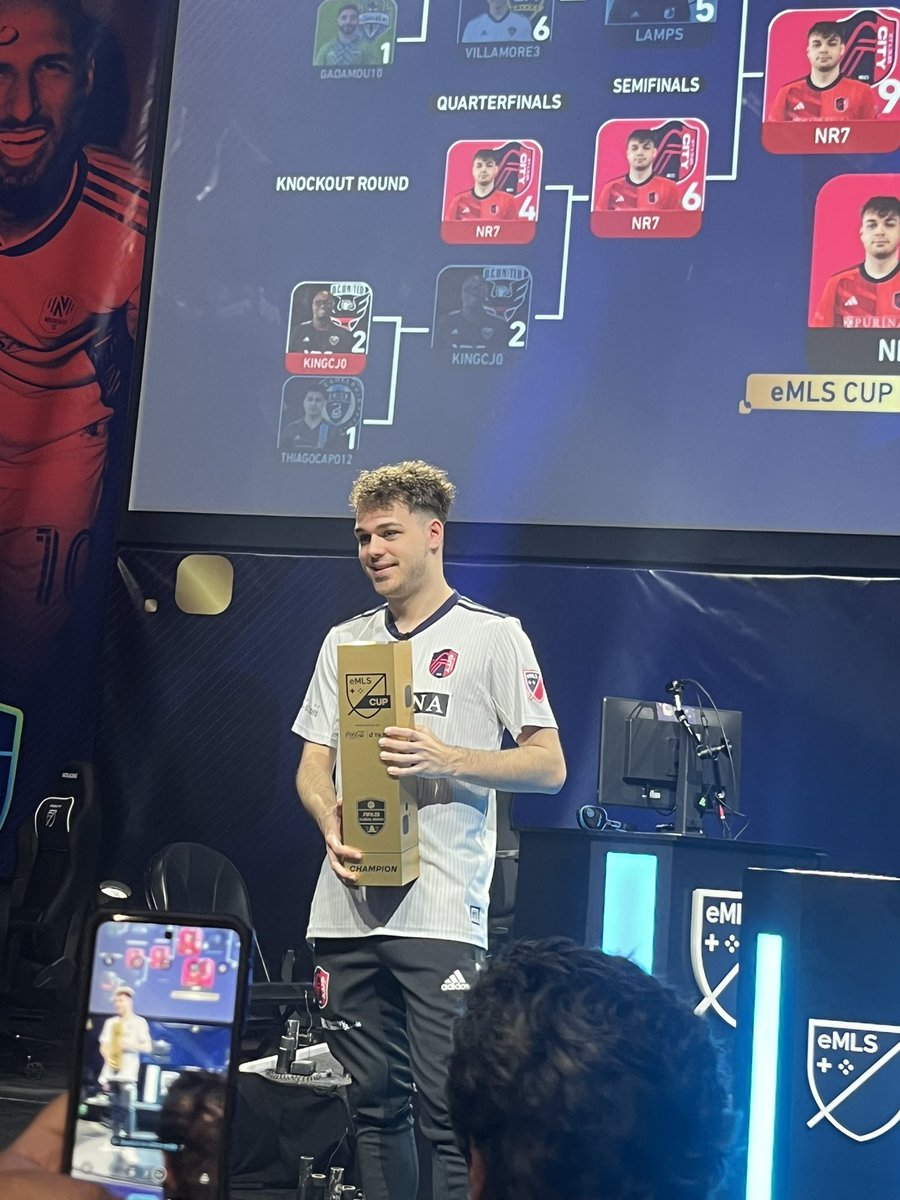 Da Bisch du doch <a href="/NRaseck7/">Niklas</a> 👑