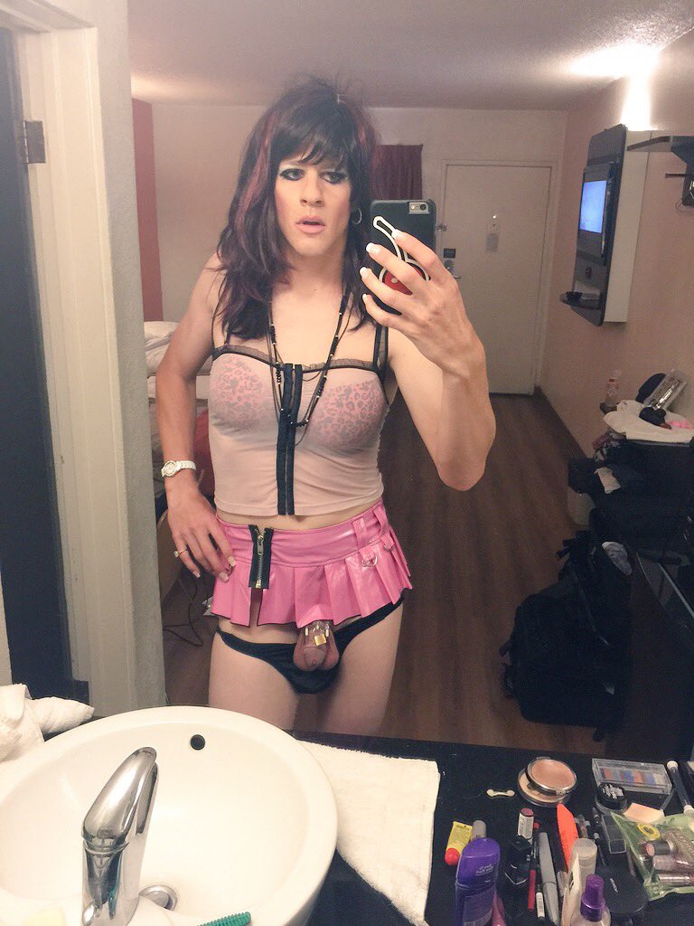 NikkiTgirl4BBC's tweet photo. @klthesis6 OMG I’m so honored she’s watching me on TV! In the pink skirt 🙋🏼‍♀️

#sissy #blacked #blackedsissy #BNWO #chastity #BBConly #crossdresser #femboy #sissyblacked #BBCslut #queenofspades #qos #GoonerEncouragement #sissyforblacks #modernwhiteboi #betamale #sissylovesbbc #snowbunny #beta https://t.co/dlBWOLO5Z4