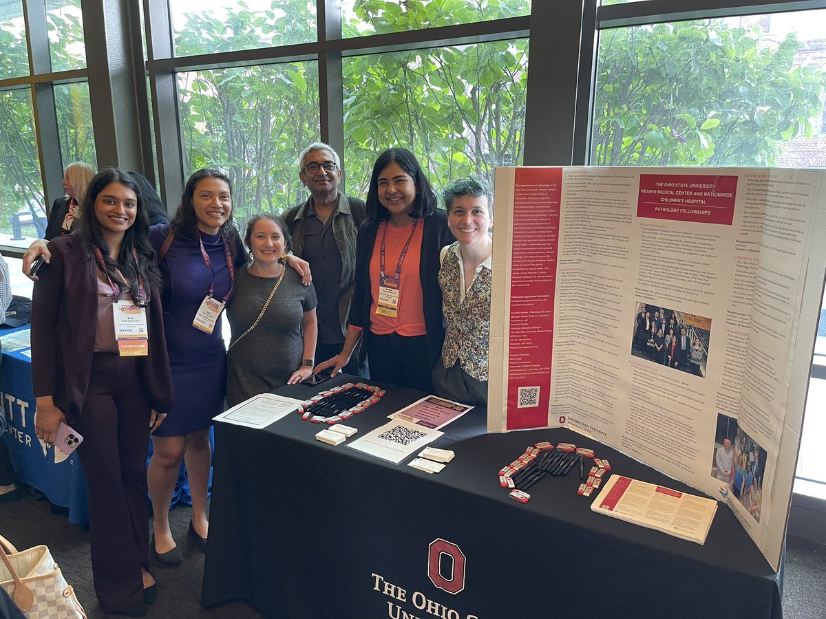 SocPediPath's tweet photo. And even more of the #PediPath fellowship opportunities from the #USCAP2023 fellowship fair! 3/3
@NCHforDocs @UMichPath @CincyKidsFellow #SPPspring2023 @AShenoy_MD @IslandJewelsena https://t.co/OvY0cBsBQZ