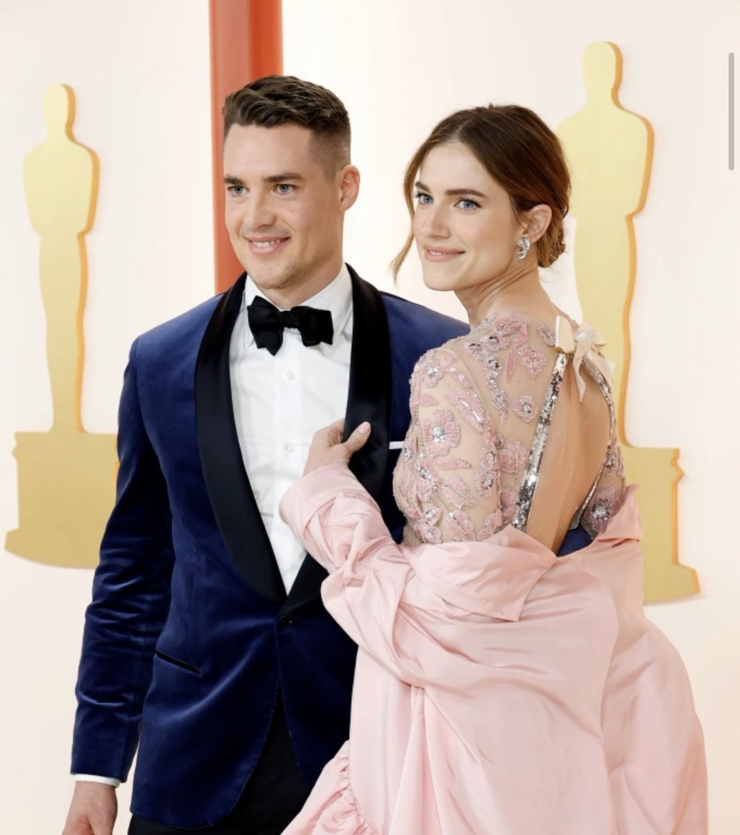 You cannot convince me these people with the same face aren’t siblings.