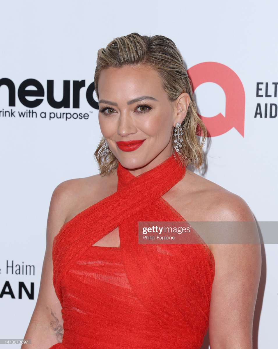 Hilary Duff Charts On Twitter PHOTOS HilaryDuff Attends Elton 
