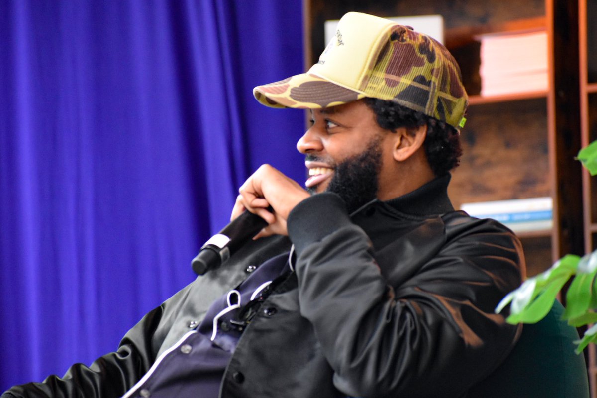 Today, <a href="/GroupBlack_Co/">Group Black</a> showcased panelists at <a href="/BelmontAustin/">The Belmont</a> including <a href="/boughb/">jual netflix murah | 1OOO+ testi</a> &amp; <a href="/JonColclough/">Coke</a> who discussed the economic impact of hip hop. The influence hip hop has on culture in general is one which should be praised. This conversation was so insightful! #SXSW 

📸: <a href="/Tanyatd21/">tanya 👽</a>