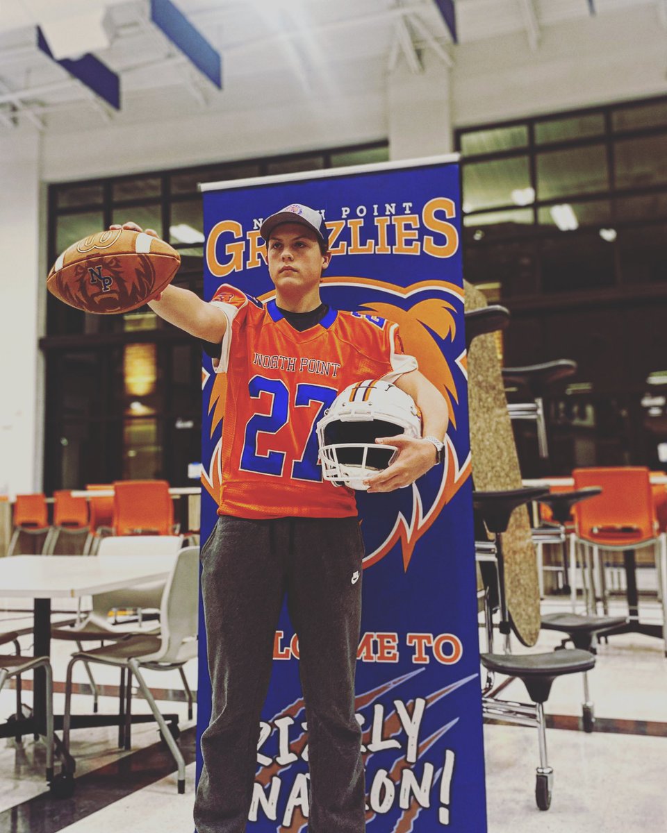 ParkerNPHS27's tweet photo. Can’t wait for summer. 

#NPHS #Grizzlies #BeGreat #NorthPoint #NP #NPFootball #Football #NPHSFootball #Student #Athlete #ClassOf27 https://t.co/Kfp6jiFLfp