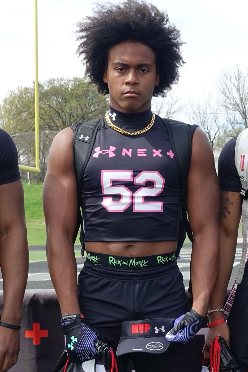 Markus Boswell 3⭐️ 2️⃣0️⃣2️⃣4️⃣ (@MarkusBoswell) on Twitter photo 2023-03-13 00:19:01 Blessed to receive Linebacker MVP at the @UANextFootball camp @DemetricDWarren @TheUCReport @CraigHaubert Blessed to receive Linebacker MVP at the @UANextFootball camp @DemetricDWarren @TheUCReport @CraigHaubert