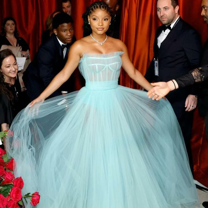 MobilePunch's tweet photo. PHOTOS: Hollywood Stars Dazzle At Oscars 2023 Red Carpet

Hollywood stars have graced the red carpet for the Academy Awards, popularly known as the Oscars.

The event is currently ongoing at the Dolby Theatre in Los Angeles, United States.

Celebrities at the event include https://t.co/Q7teJQlVsl