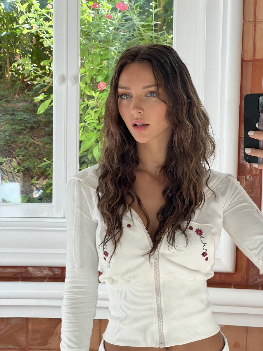 SexyCandidPics.com on Twitter: "RT @rachelc00k: So ready for spring 🌸"