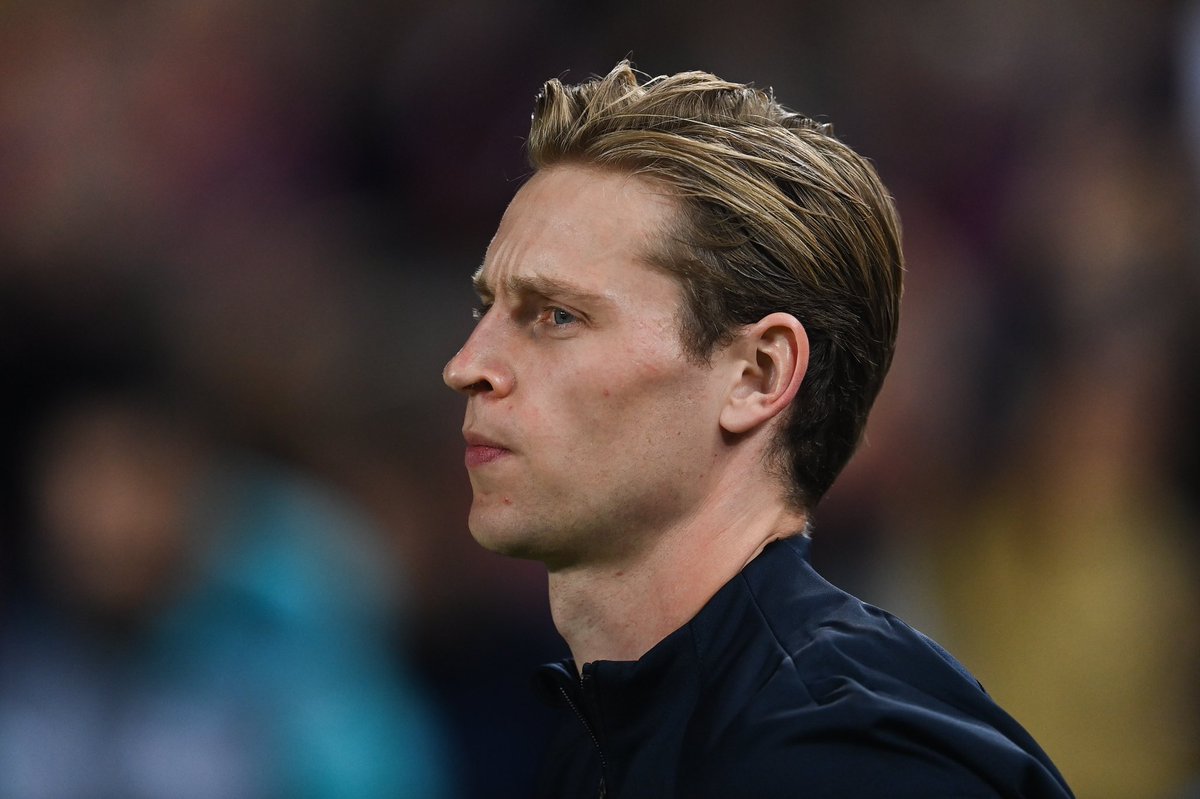 FabrizioRomano's tweet image. Xavi: “Frenkie de Jong is one of the best midfielders in the world right now” 🔵🔴 #FCB

“He’s at spectacular level, he’s playing at incredible level — he gives us a lot, I’m so happy with Frenkie”.