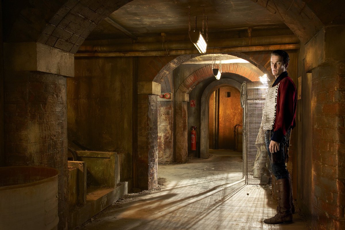 jamie_marsters's tweet photo. Pic of the Day: @JamesMarstersOf #Torchwood promo wallpaper
#JamesMarsters #CaptainJohnHart #InTheTorchwoodHub #AlthoughImFairlyCertainHesBeenPhotoshoppedIn #ForWallpaperPurposes #Which #IllAccept https://t.co/B86g2zpUlT
