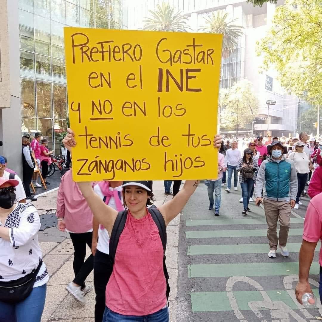 ManuelVegaMX's tweet image. Pienso igual...

¿Alguien más?

Ccp @lopezobrador_