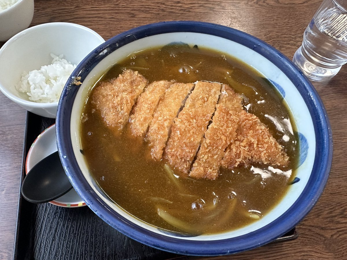 函館 ふでむら カツカレー蕎麦！ 函館老舗の蕎麦屋の１つ！一度火事で焼失したが、復活し変わらぬ味でとても美味しい ＃ふでむら ＃函館 ＃蕎麦屋 ＃カツカレー蕎麦 ＃ランチ ＃昼飯 ＃グルメ ＃麺