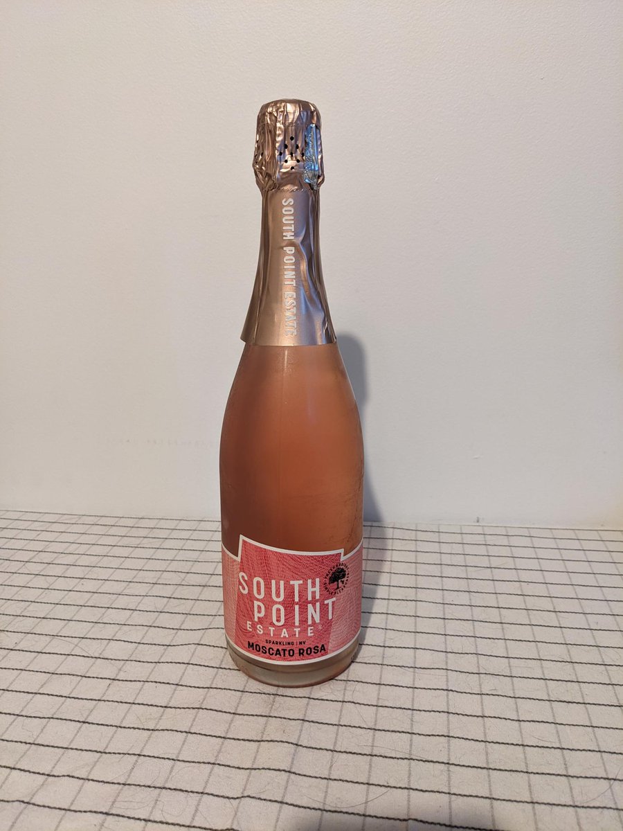 WilliamJaTurner's tweet photo. @ALDIAustralia Hi, does Aldi Melbourne ever plan to  restock this South Point estate Moscato Rosa bubbly? Cause I miss it so. 😢 https://t.co/3XIxWzH1uW