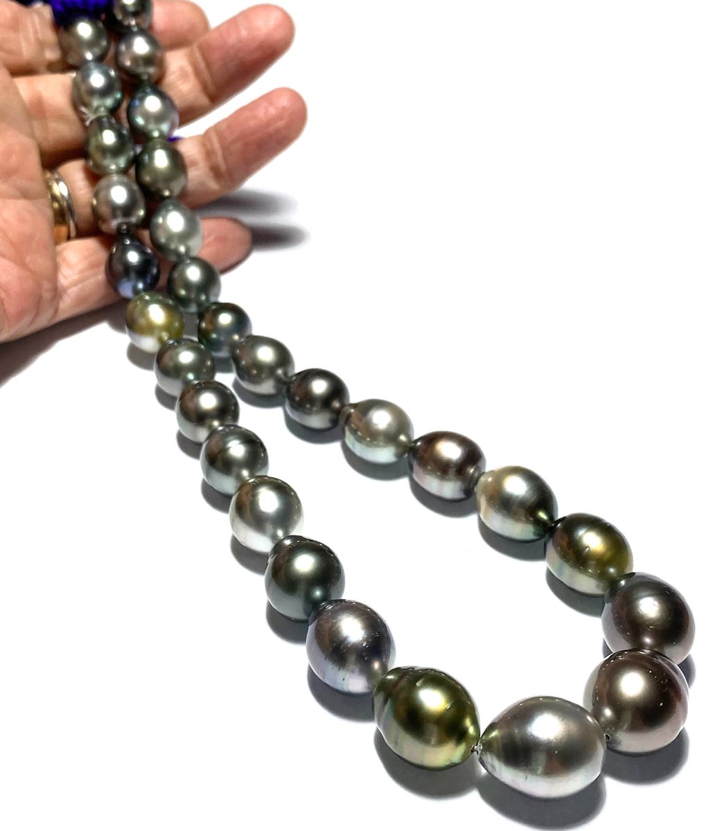 ES_PEARLS's tweet photo. Thanks for the great review Brenda R. ★★★★★! https://t.co/WVS0NeGYaR #etsy #pearl #recycledmetal #victorian #no #pearlshell #yes #girls #gray #green https://t.co/itJfBHYrSz