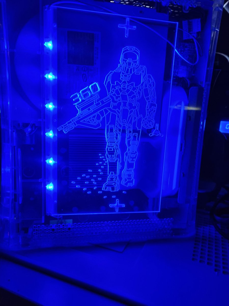 AcidzModShop's tweet photo. My new personal console. RGH1.2 Jasper Big Block in a brand new clear XCM  Blue Halo Case https://t.co/gce29bmUUL