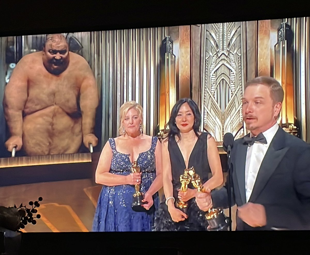 RY6AR's tweet photo. And the Oscar for most terrifying acceptance speech goes to…
#Oscars2023 https://t.co/A5OH40Cnau