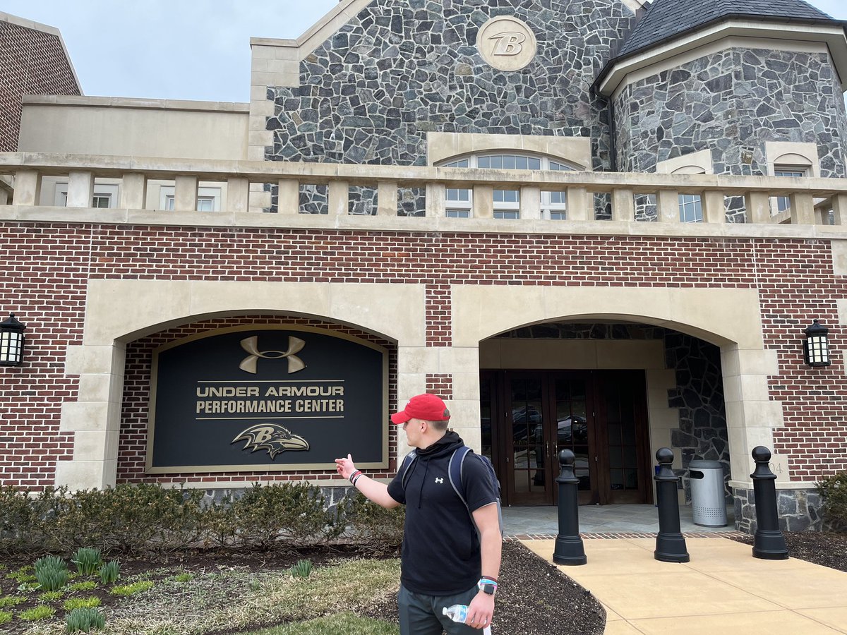 natefurrow13_'s tweet photo. I had a great experience today at the Ravens facility in Owings Mills, for the tryout of ✅THE BIG 33✅ All-Star game. I would like to thank all of the coaches for 🔴OFFICIALLY🟡 inviting me on Team Maryland!!! @Big33MD @DmassFootball @BAHSCoachSiegel @Coach_Gaff82 @coachk2440 https://t.co/hKMrUihf1a