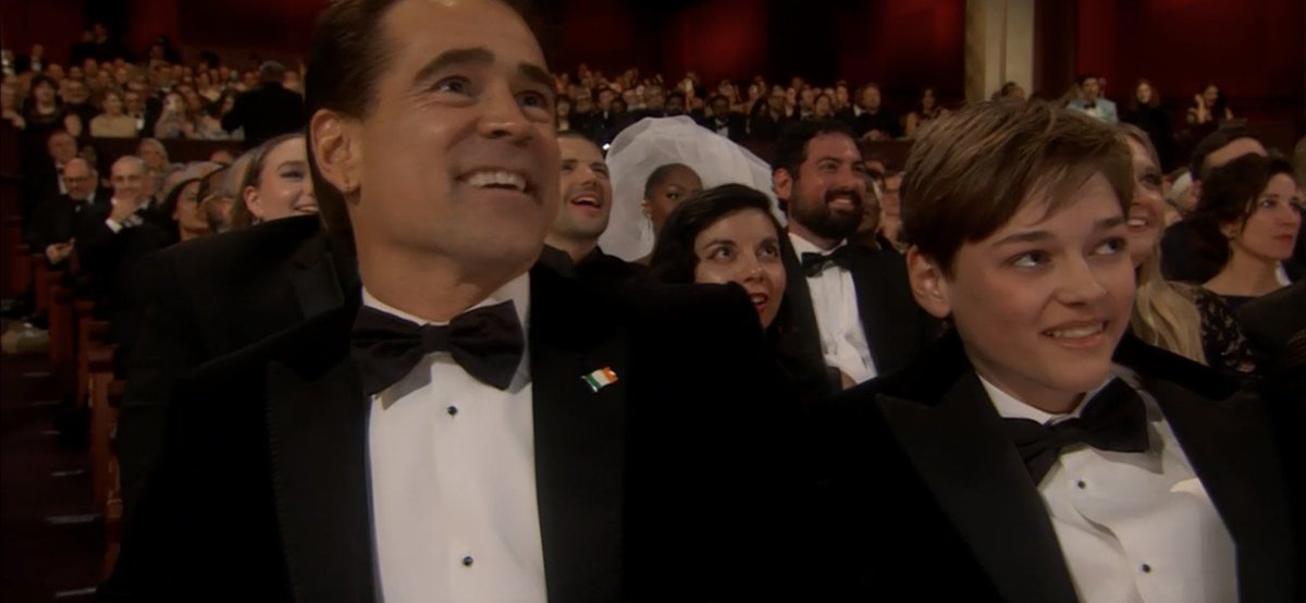JENNY THE DONKEY!!! #Oscars95 #Oscars #ColinFarrell #BrendanGleeson